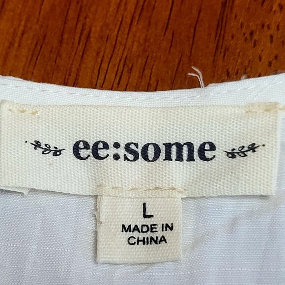 EE:some ~ Sz L ~ “Folded” Sleeve Shirt - Picture 7 of 7